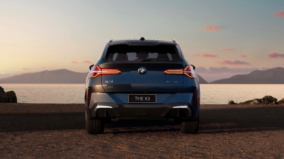 全新BMW X3 驾驶乐趣与现代极简主义共鸣